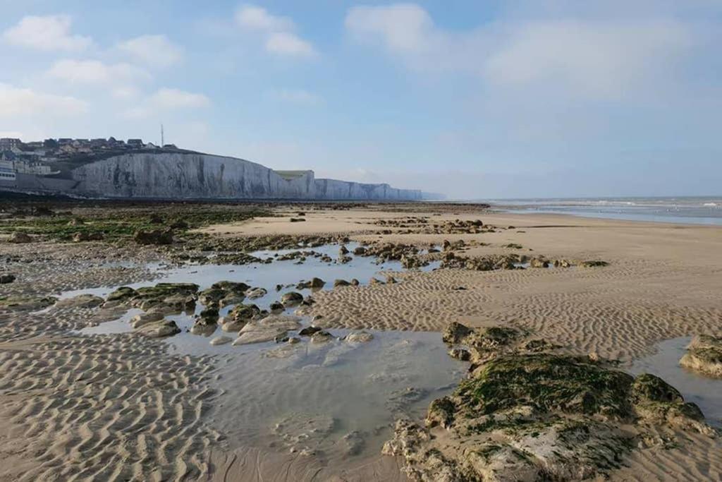Gite A Bon Port Abbeville 5 Personnes Ngoại thất bức ảnh